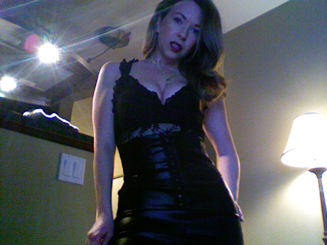 dressedup4 Mistress T.